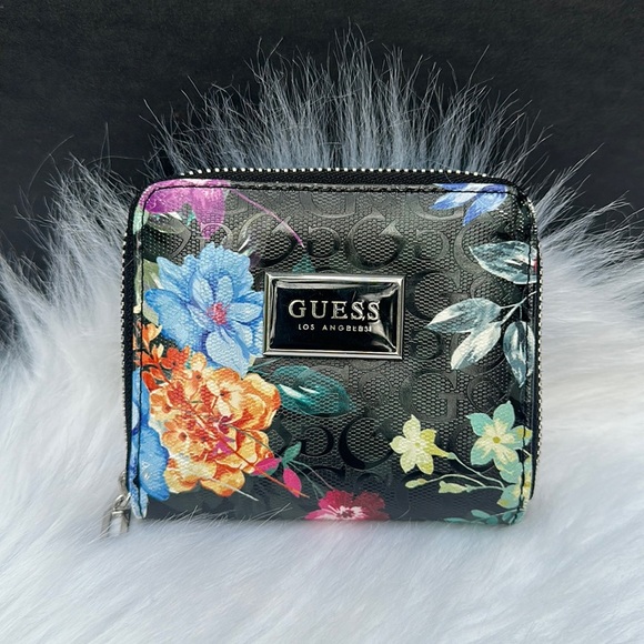 New GUESS Women's wallet Guess original Abree Small Zip-Around Wallet - Picture 2 of 6